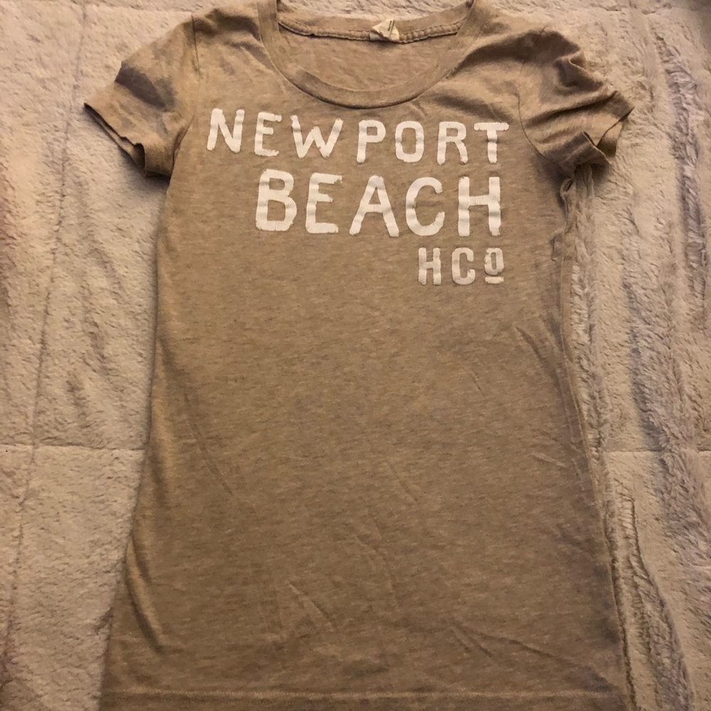 Hollister tee XS